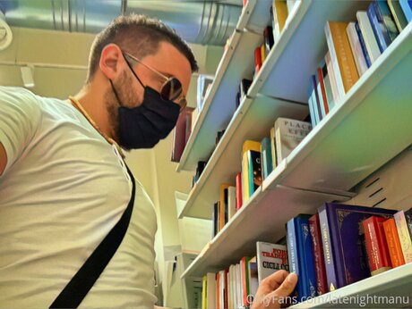 Bandwmanu nice model picture