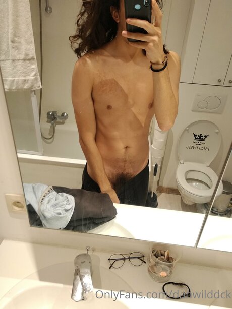 Danwilddck star sexy photos