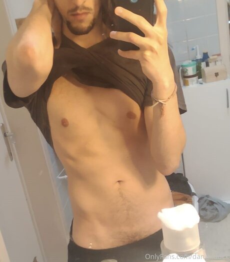 Danwilddck pornstar beautiful pic