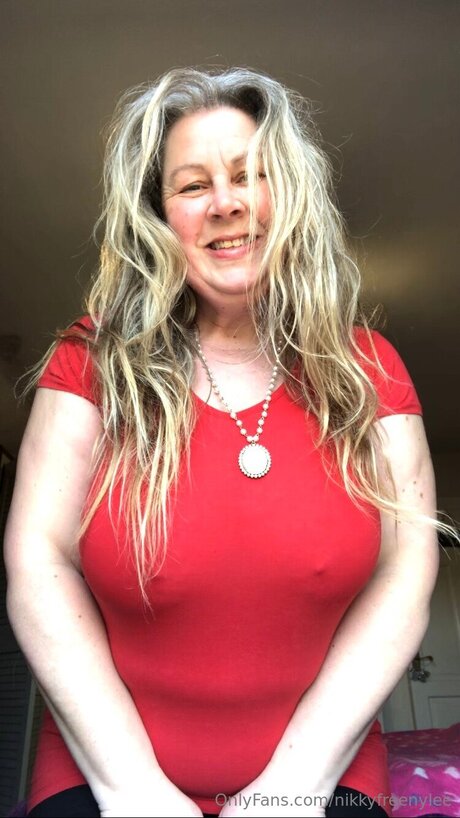 Nikkyfreenylee pornstar art photo