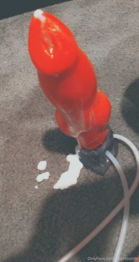 Yourblonde xxx model pic