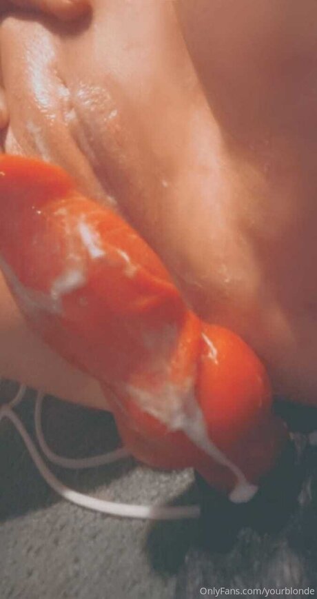 Yourblonde perfect model picture