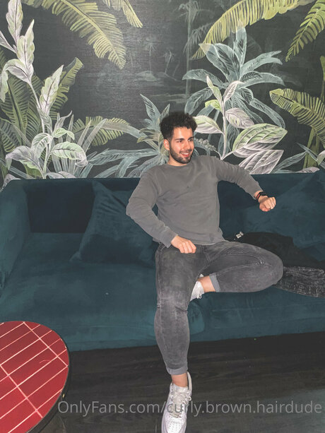 Curly Brown Hairdude high quality star galleries