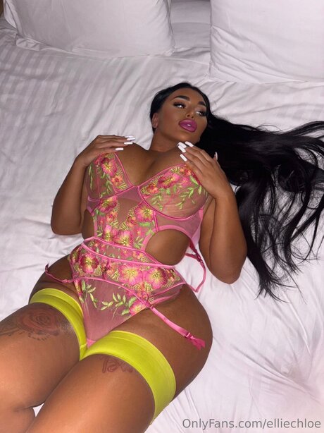 Elliechloe Profile pic