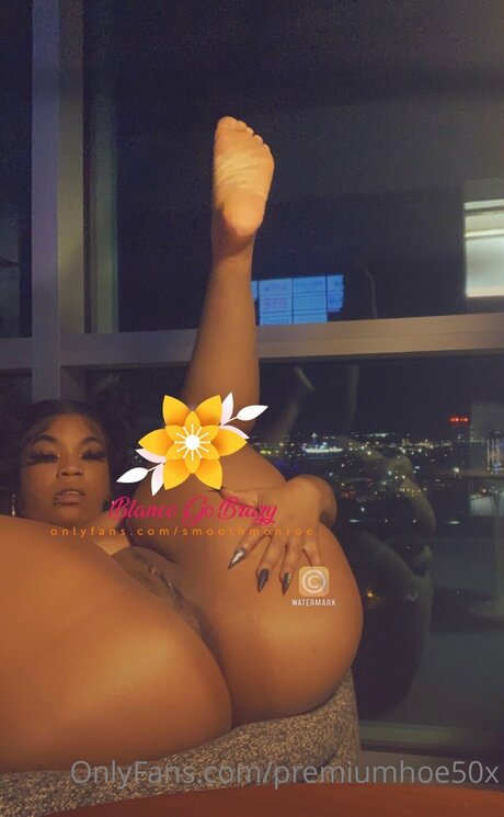 Premiumhoe50x nude star gallery