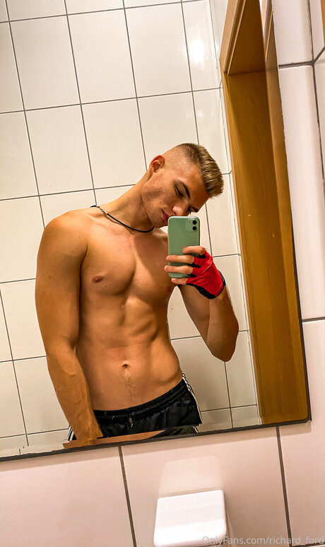 Richard Ford exclusive model pictures