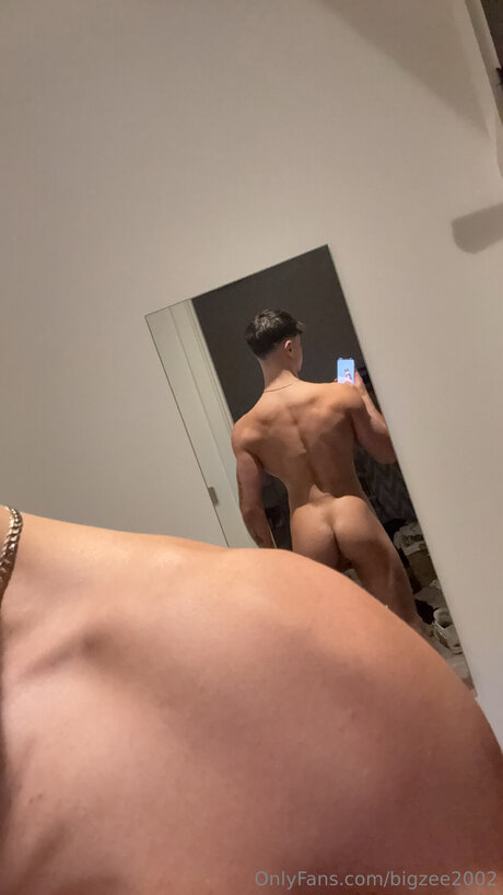 Bigzee2002 Profile pic