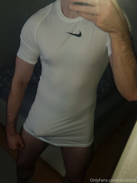 Riccierotic pornstar naked photo