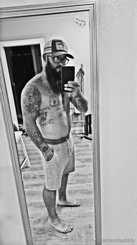 Beardeddadddy porn star images