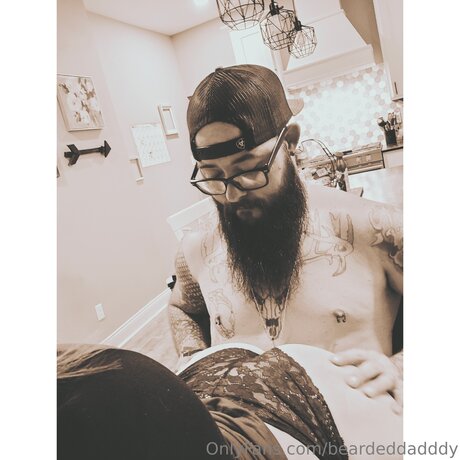 Beardeddadddy pretty star pic