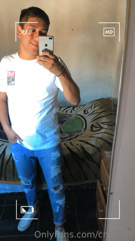 Crisdiiaz star hd pics