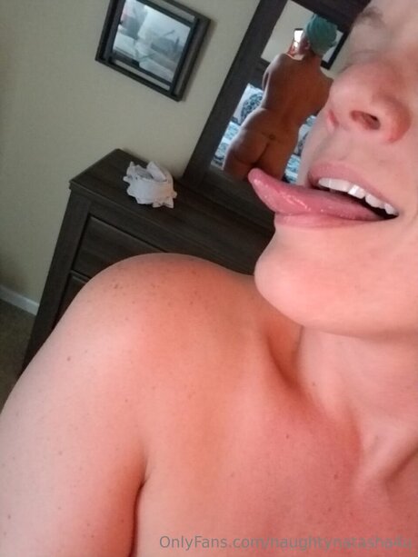 Naughtynatasha4u model beautiful picture