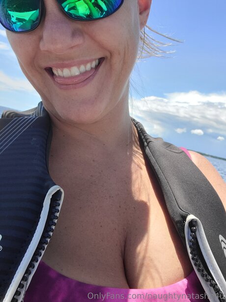 Naughtynatasha4u star galleries