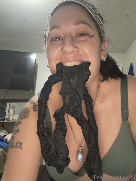 Trippykoala425 pornstar top images