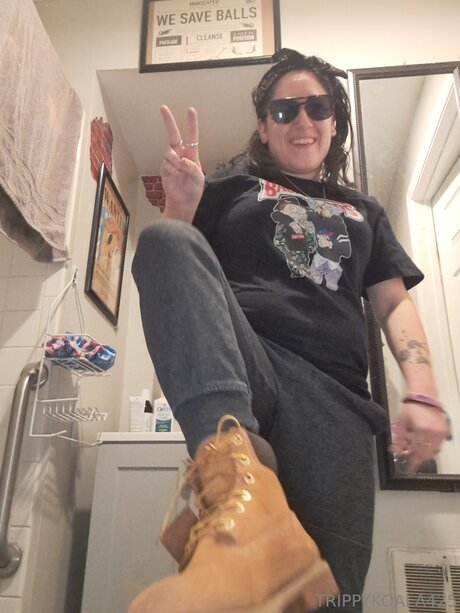 Trippykoala425 erotic star pictures