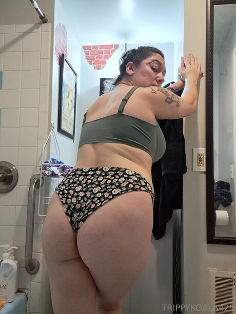 Trippykoala425 nudes star pictures