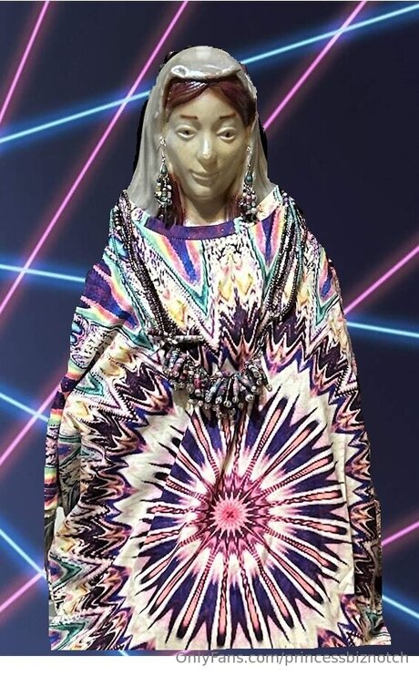 Thebza model naked archive