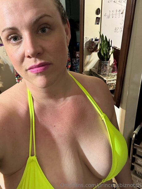 Thebza model perfect pics