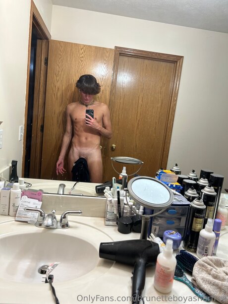 Brunetteboyasherfree model nudes galleries