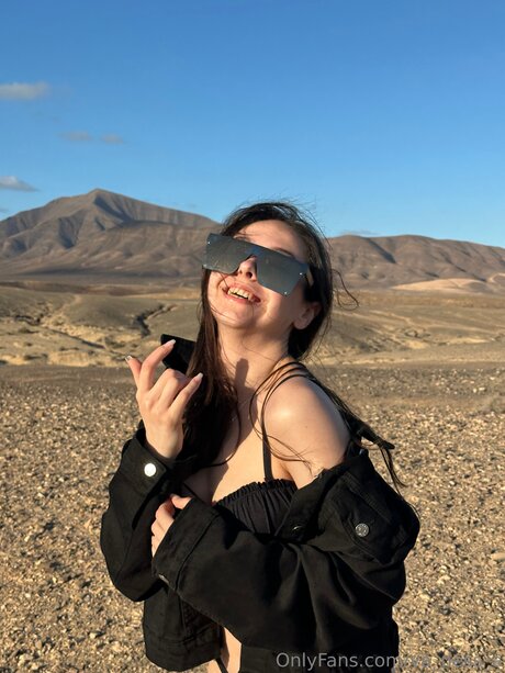 Va Ness A model sexy pics