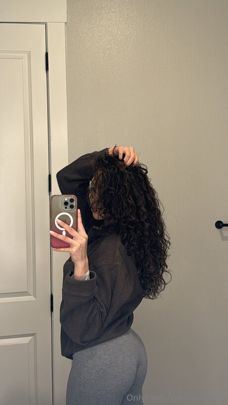 Luvbbgxo model beautiful photo