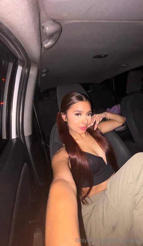 Aryalopezx perfect actress images