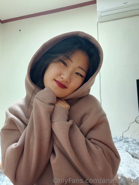 Annazanna nudes model photo