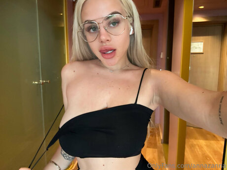 Annazanna free pornstar img