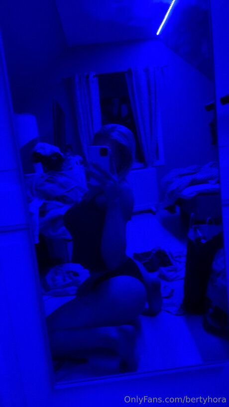 Bertyhora star xxx pictures