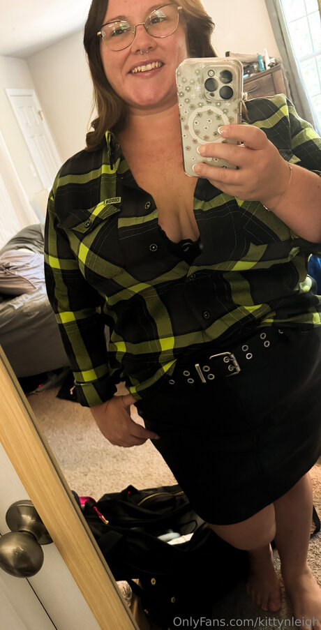 Kittynleigh high quality model gallery