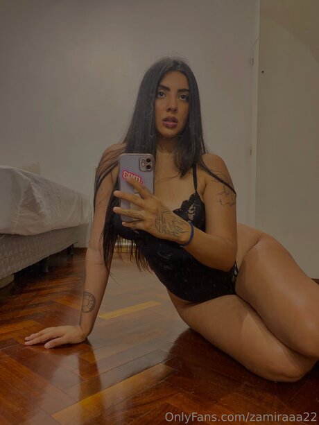Zamiraaa22 pornstar erotic img