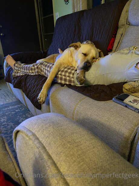 Beautifullyimperfectgeek model hd archive