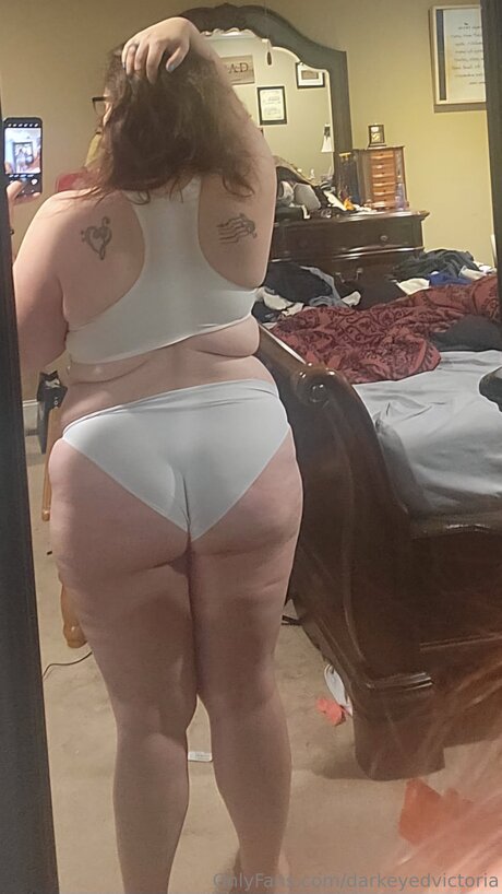 Darkeyedvictoria star pictures