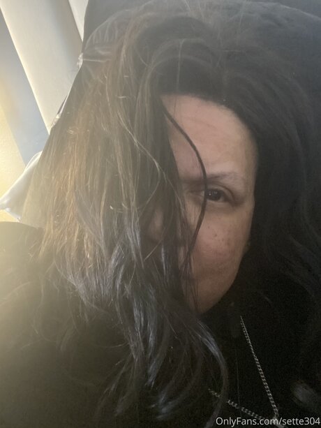 Xochi304 sex model image