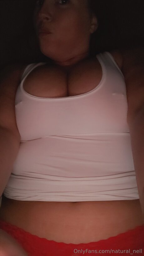 Natural Nell star hot picture