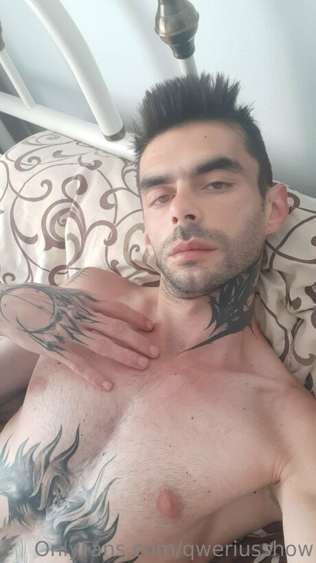 Qweriusshow star nudes pictures