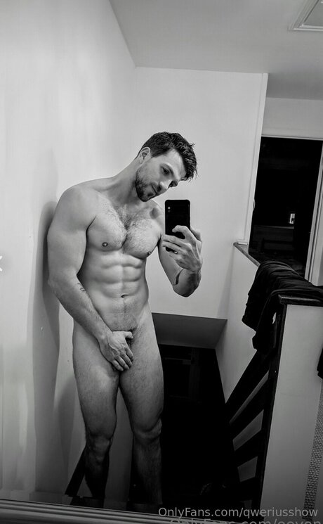 Qweriusshow exclusive star galleries