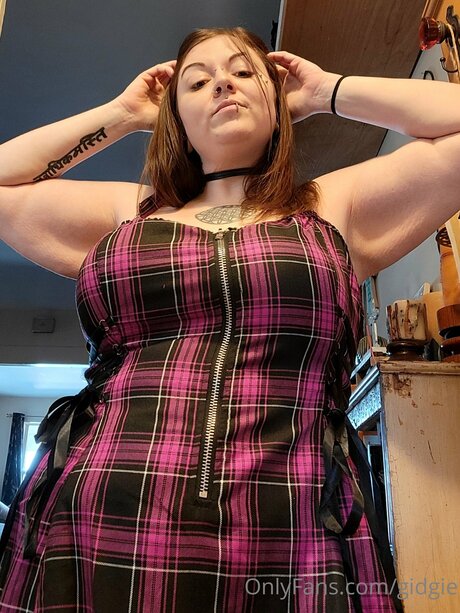 Gidgie exclusive actress galleries