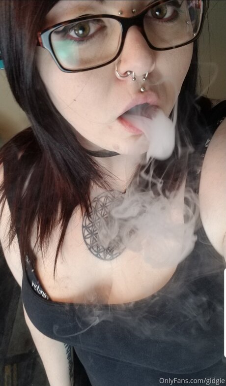 Gidgie free pornstar photo