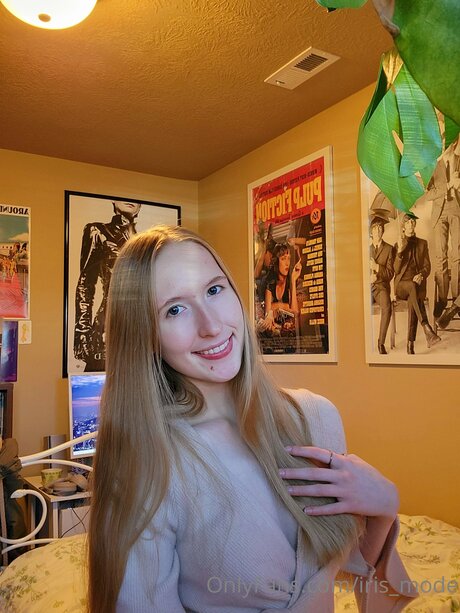 Thebunnyiris pornstar free pic