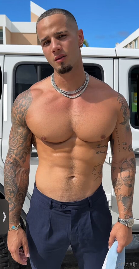 Officialjt star adult pics