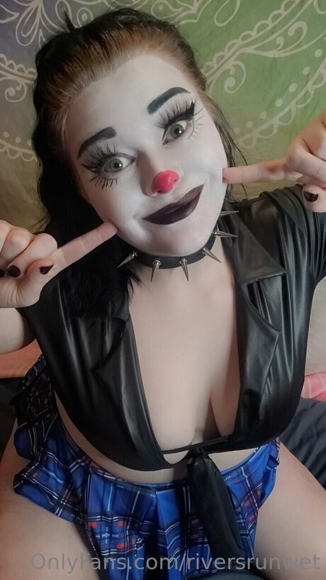 Riversrunwetfree model erotic archive