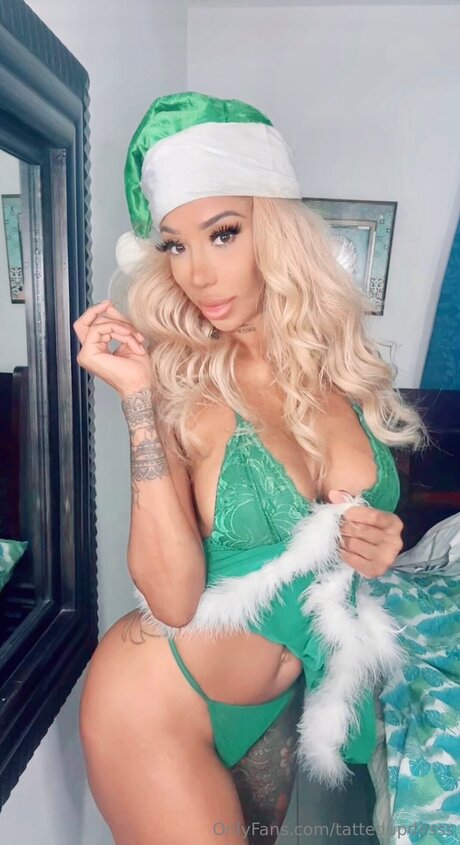 Desiwiththetatts nude actress img