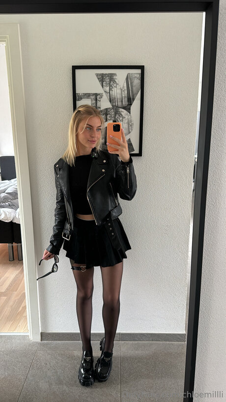 Chloemillli model top gallery