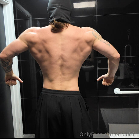 Angolzi1 top star pics