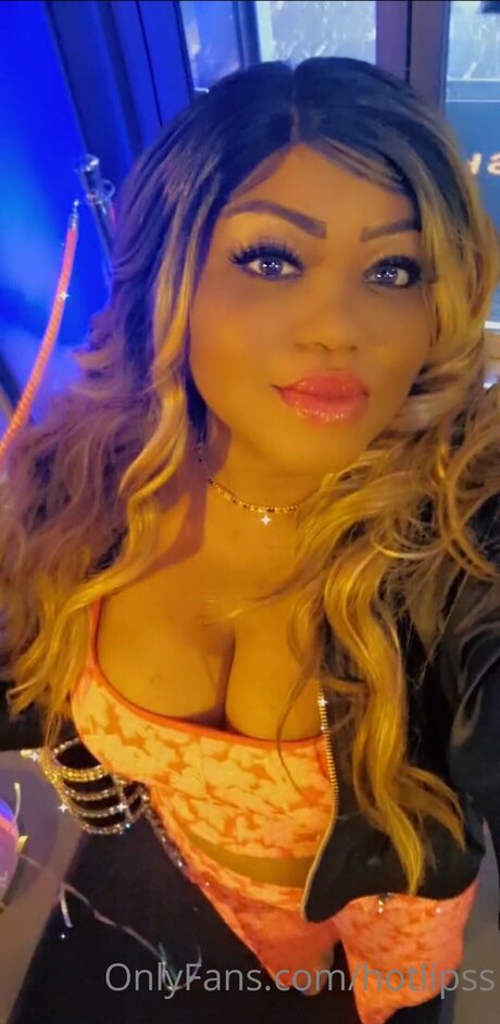 Hotlipss xxx model pictures