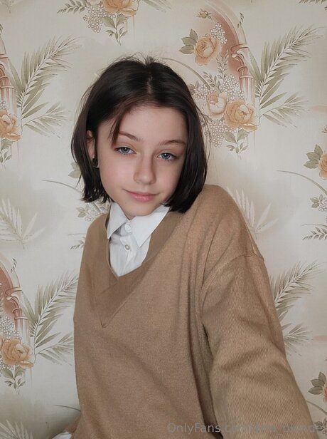 Aria Blonde erotic star pics