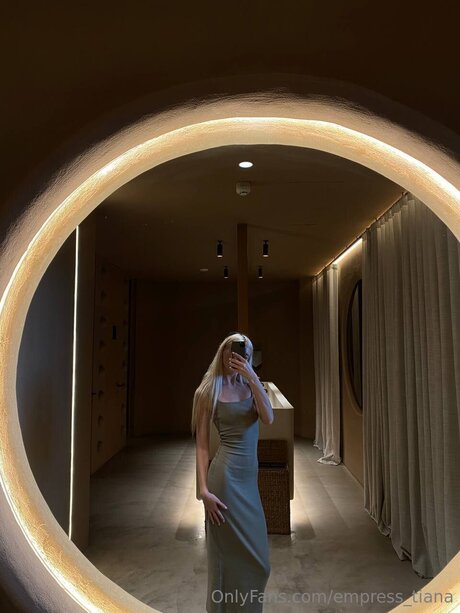 Empress Tiana star adult photo