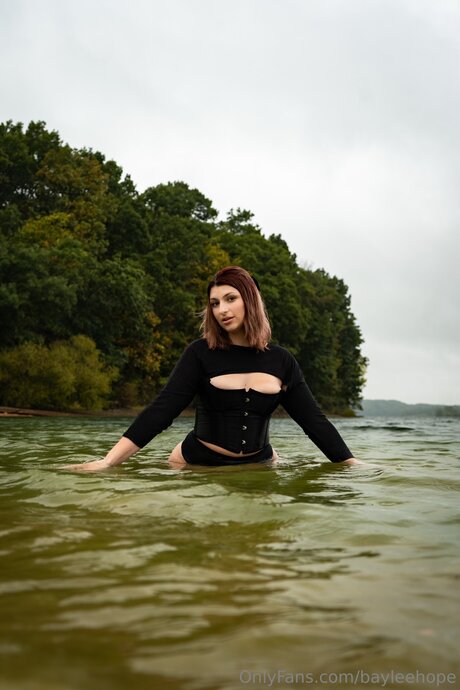 Bayleehope best star photo