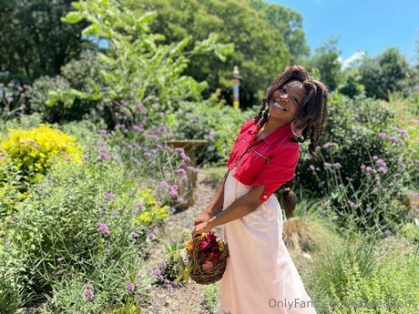 Carpedaem model nude pictures